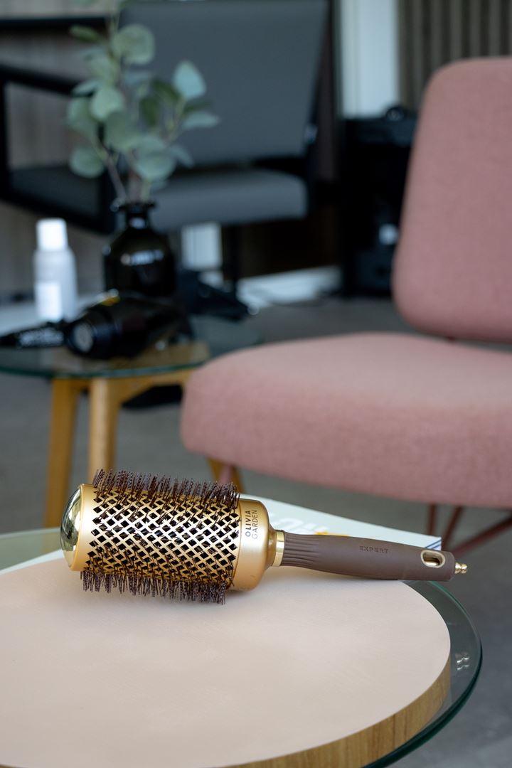 EXPERT BLOWOUT SHINE Wavy Bristles Gold&Brown 65