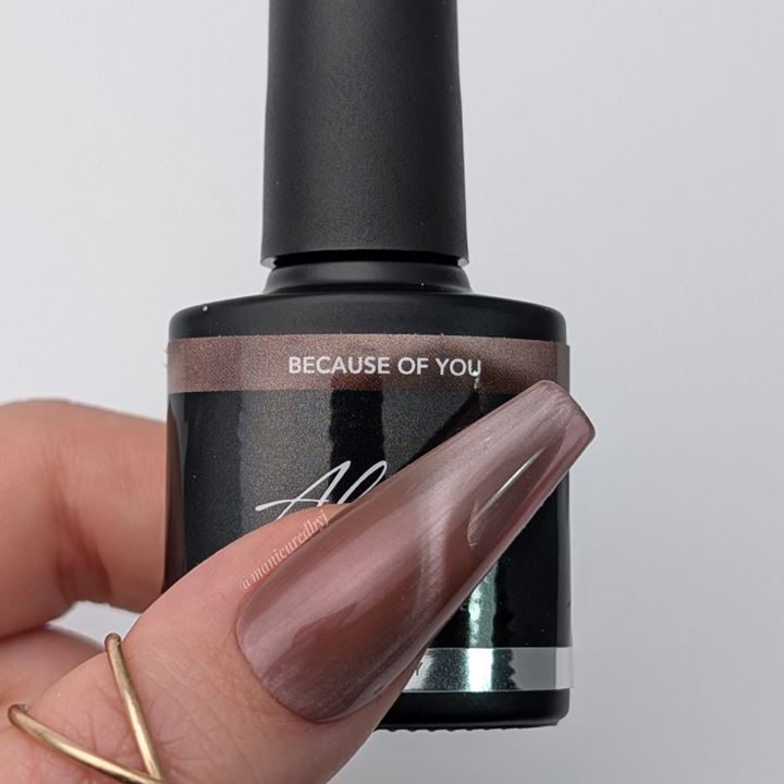 BNC24 Because Of You (Cat Eye) 7.5ml ( Miss Independent)