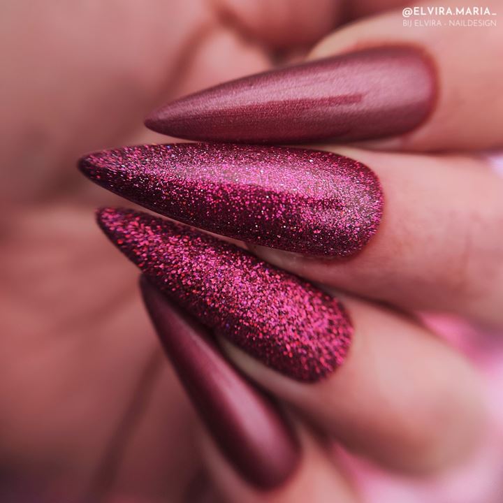 BNC8 Glitter SKIP A BEAT (Love @ First Sight)