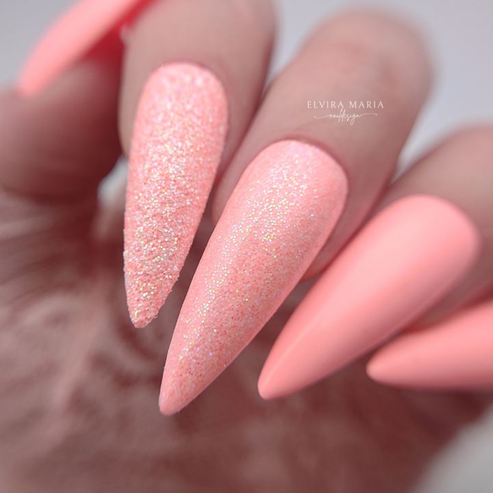 BNC16 Glitter INTO THE GROOVE (Material Girl)