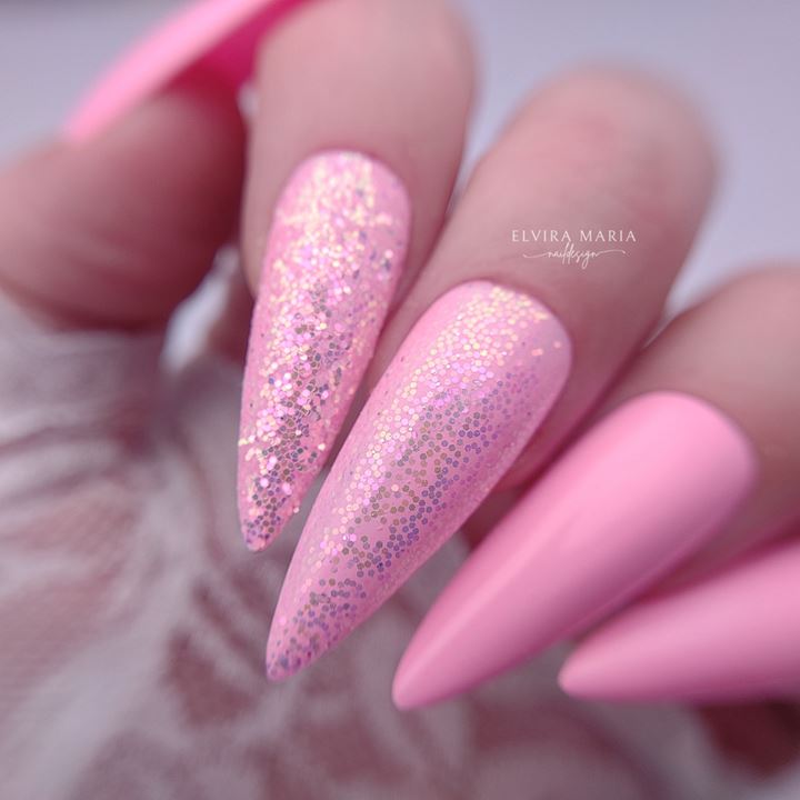 BNC16 Glitter SHAKE YOUR THANG (Hot, Cool & Vicious)
